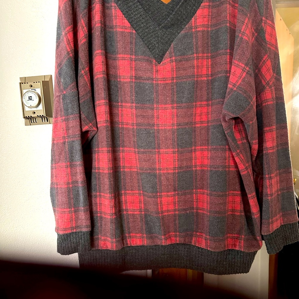 P &Rose sm plaid pullover top